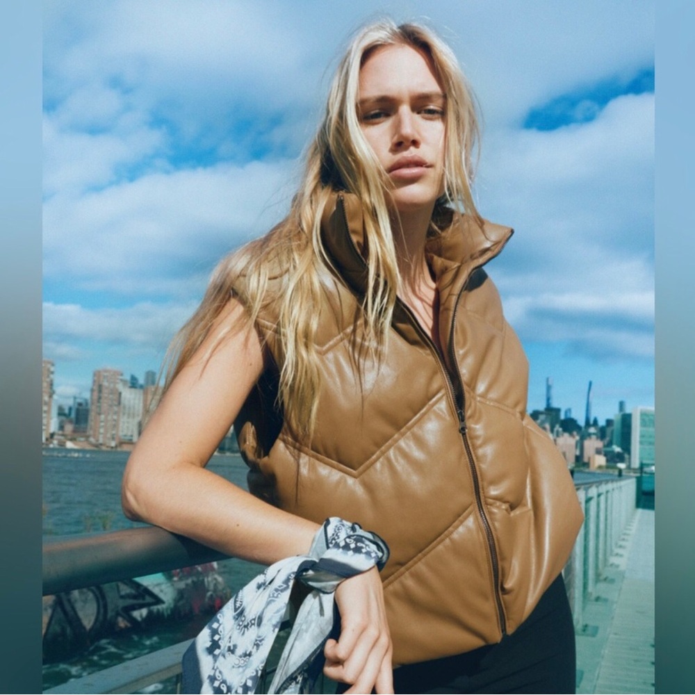 NWT Zara Women’s Oversized Faux Leather Puffer Vest - Picture 4 of 11